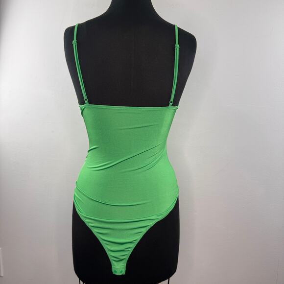 ZARA Green Bustier Bodysuit Stretch Sweetheart Neck Spaghetti Strap Sz M Medium - Picture 3 of 6